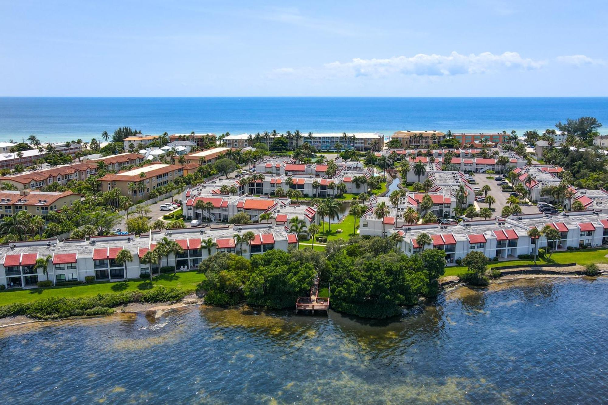 Runaway Bay Condos Брейдентон-Біч Номер фото